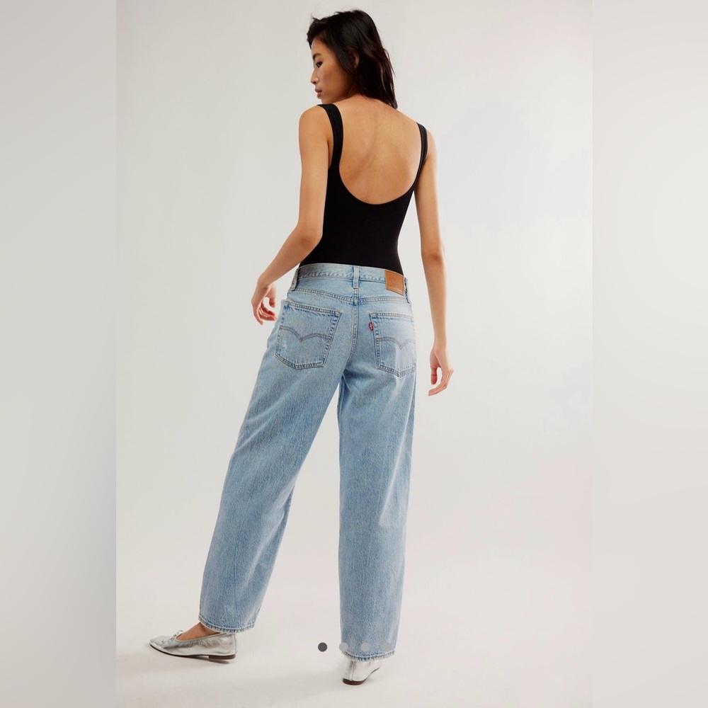 Levi’s baggy dad jeans